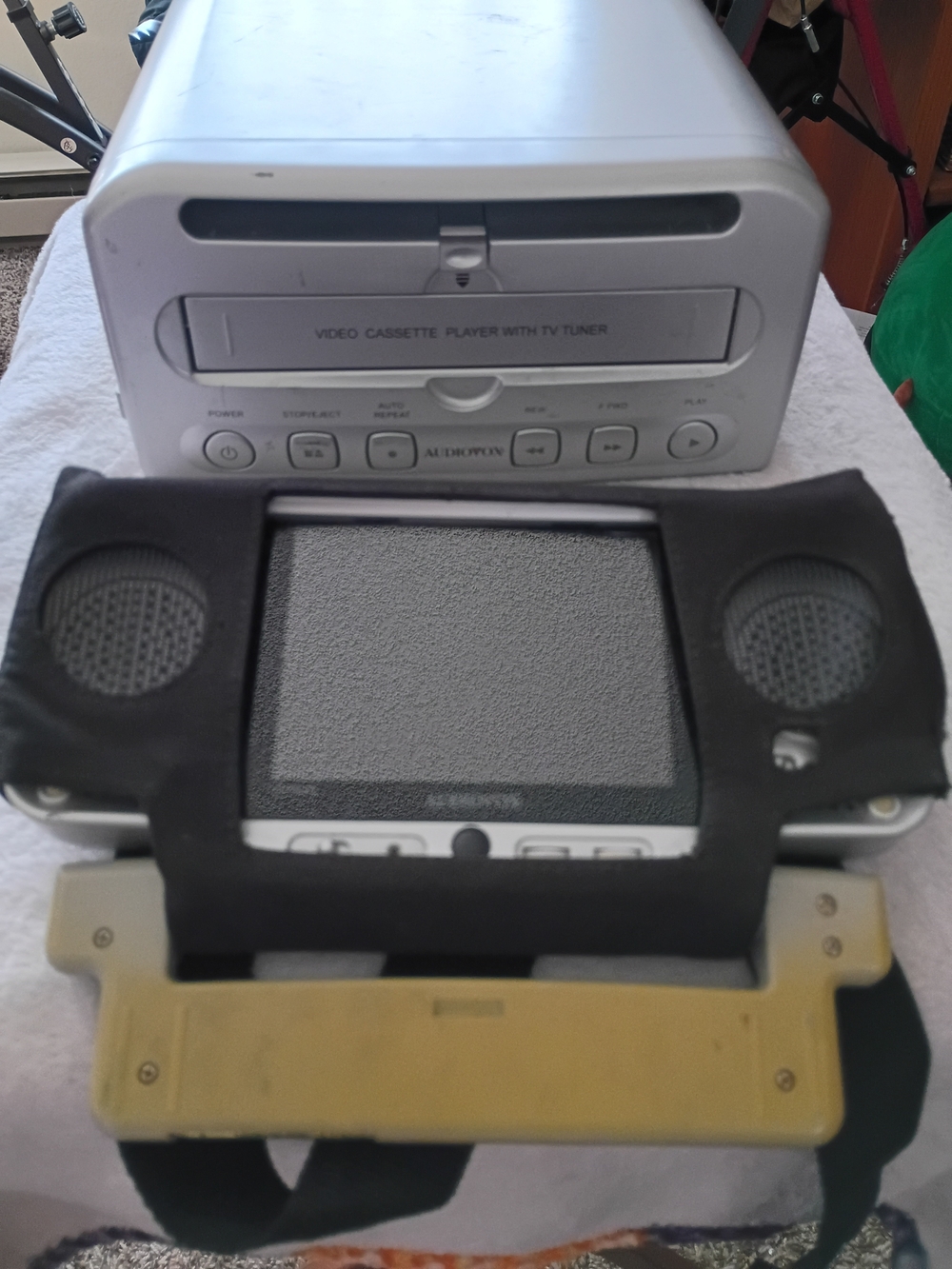 Vintage Portable Video Cassette Player with Built-In Screen-full Working Set/Bag